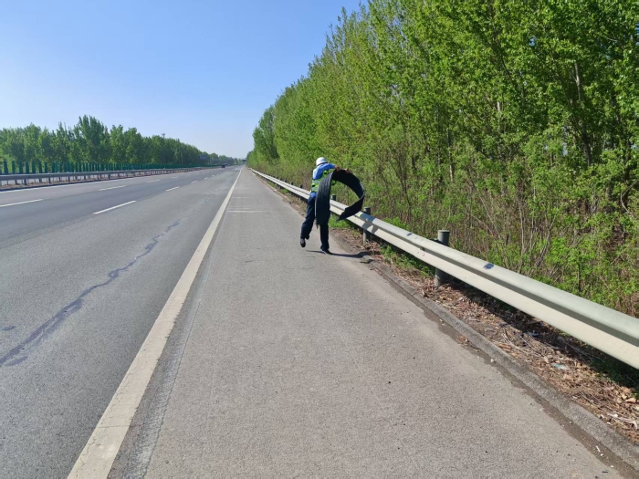 9b8e935c0924848483bb71b02db0810e